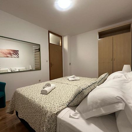 Family Apartment Макарска Экстерьер фото