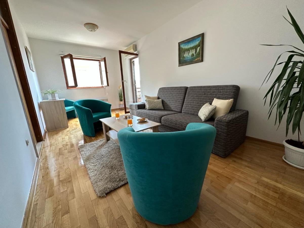 Family Apartment Макарска Экстерьер фото